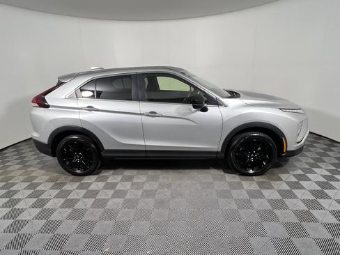 Used 2025 Mitsubishi Eclipse Cross LE AWD/4WD image 6