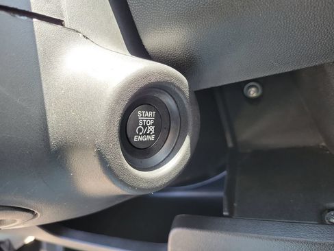 Used 2025 RAM ProMaster 2500 w/ Convenience Group FWD image 28