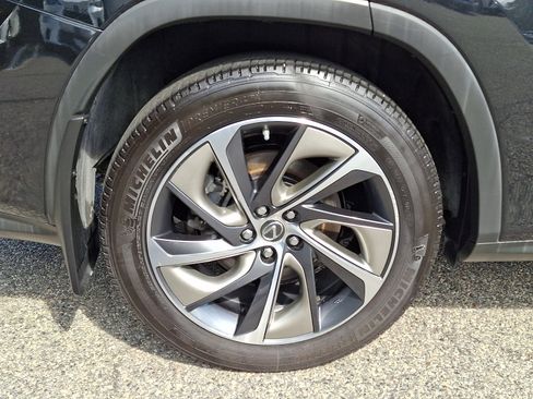 Used 2018 Lexus RX 350L Luxury w/ Accessory Package AWD/4WD image 8