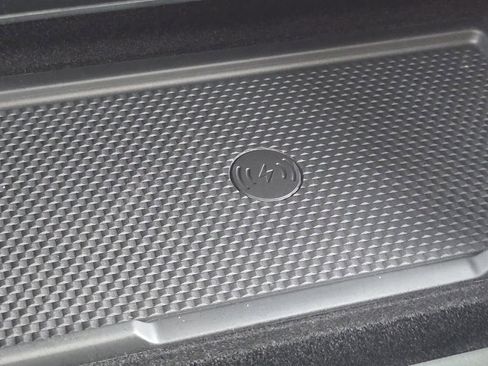 New 2026 Land Rover Range Rover Sport SE AWD/4WD image 9