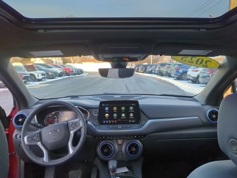 Certified 2025 Chevrolet Blazer RS w/ Driver Confidence II Package image 25