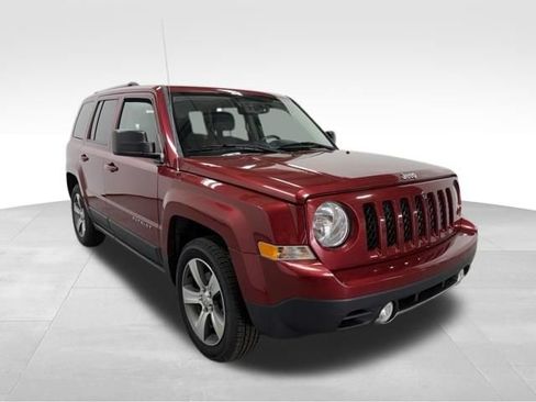 Used 2017 Jeep Patriot High Altitude FWD image 5