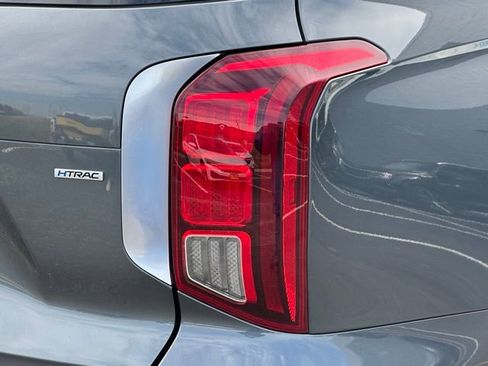 Used 2024 Hyundai Palisade Limited AWD/4WD image 15