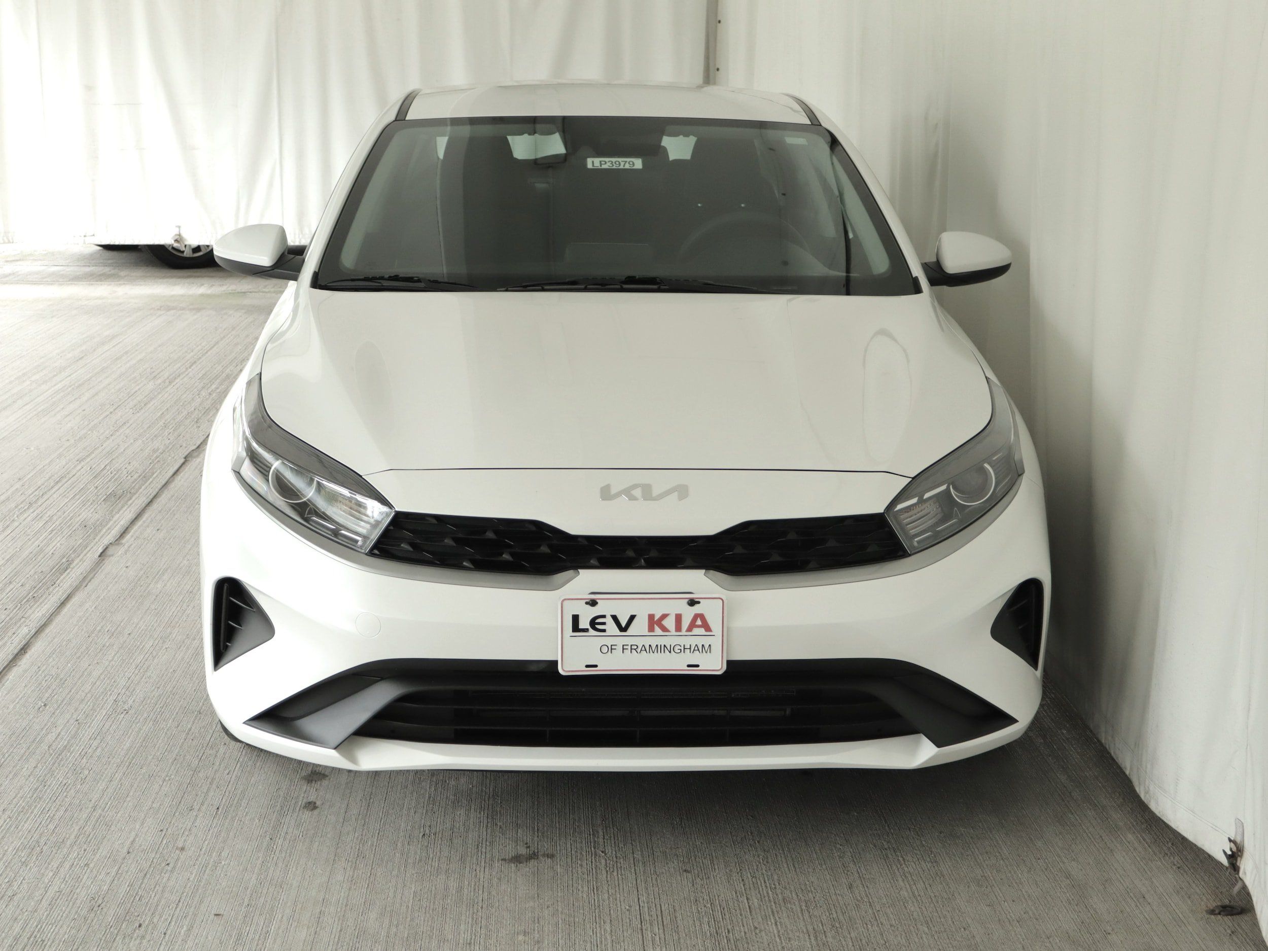 Used 2023 Kia Forte LXS FWD image 3