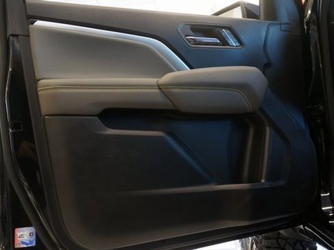 Used 2026 Chevrolet Colorado ZR2 w/ Technology Package image 31