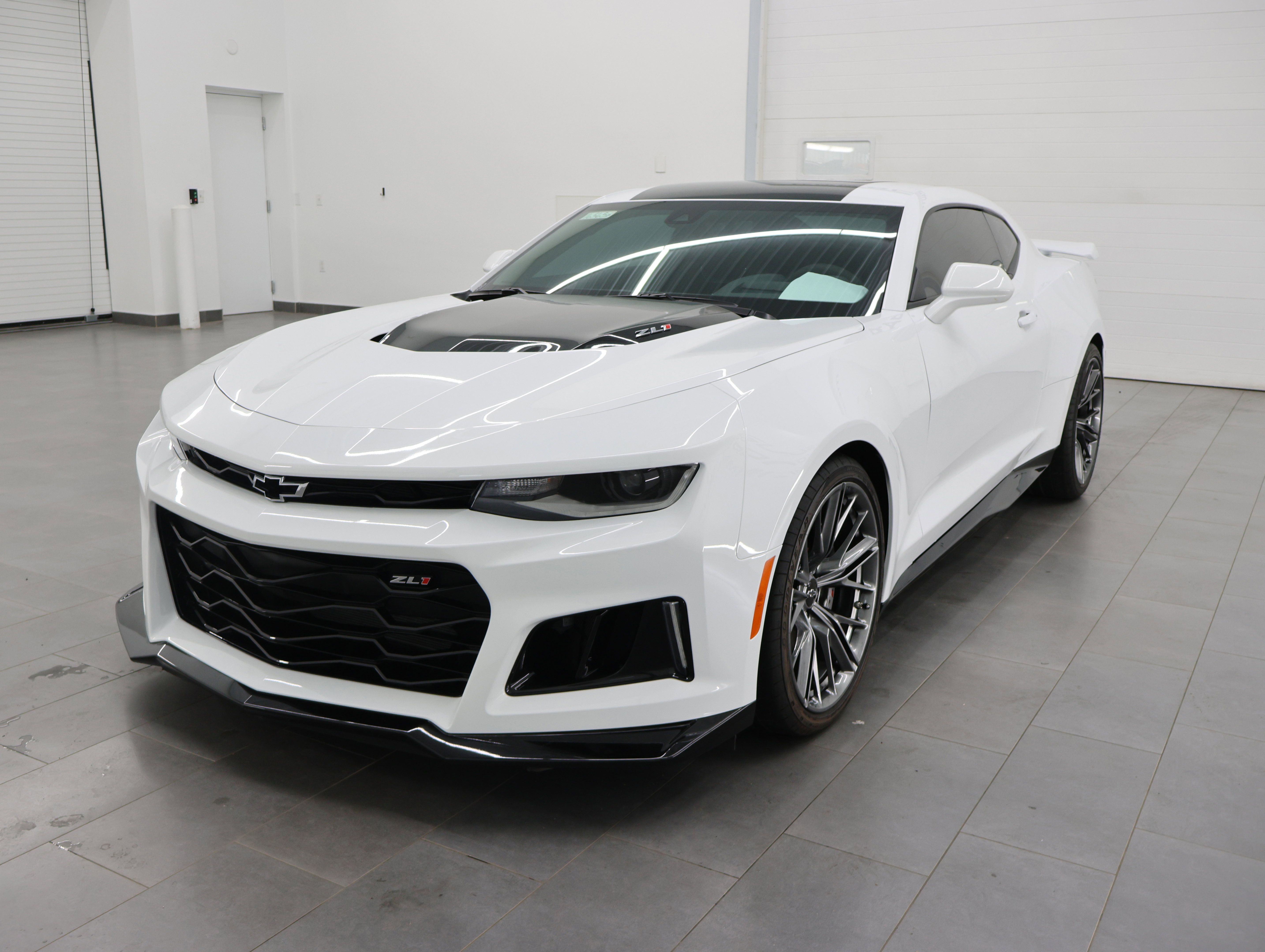 Used 2023 Chevrolet Camaro ZL1 RWD image 7