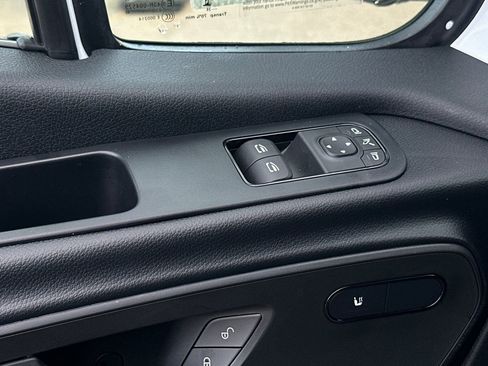 New 2025 Mercedes-Benz Sprinter 2500 image 19