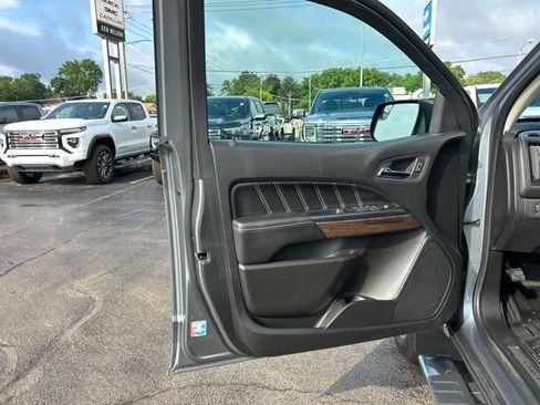 Used 2022 GMC Canyon Denali AWD/4WD image 25