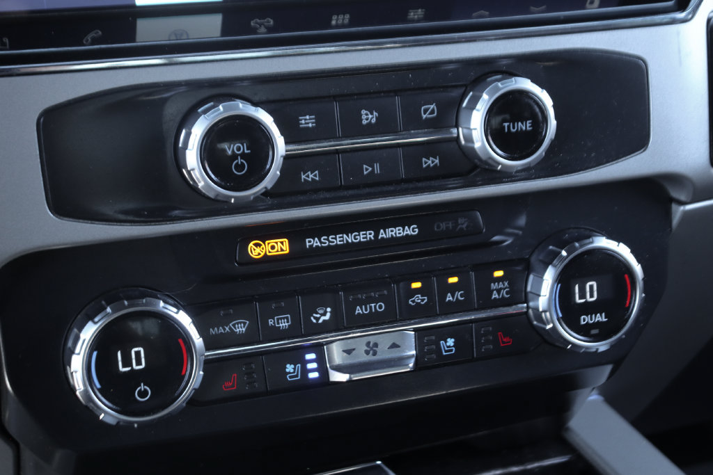 Used 2022 Ford F350 Lariat AWD/4WD image 40