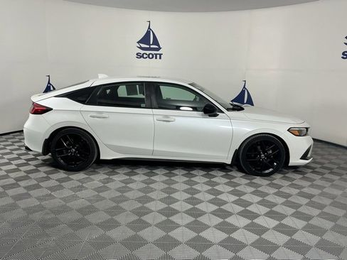 Used 2023 Honda Civic Sport image 6