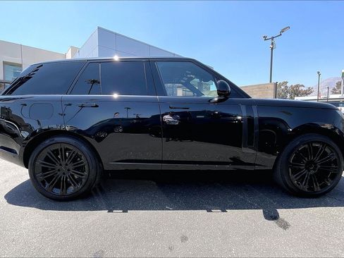 New 2026 Land Rover Range Rover SE AWD/4WD image 6