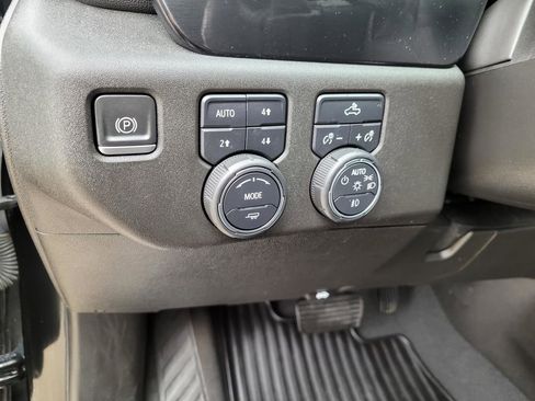 Used 2022 Chevrolet Silverado 1500 RST w/ Z71 Off-Road Package image 24