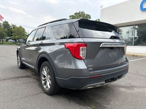 Used 2023 Ford Explorer XLT w/ Equipment Group 202A AWD/4WD image 7