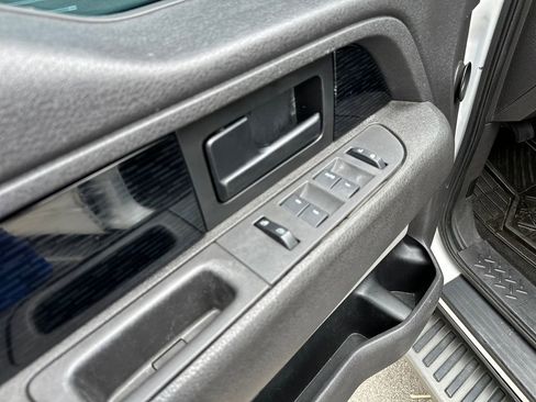 Used 2010 Ford F150 XLT RWD image 16
