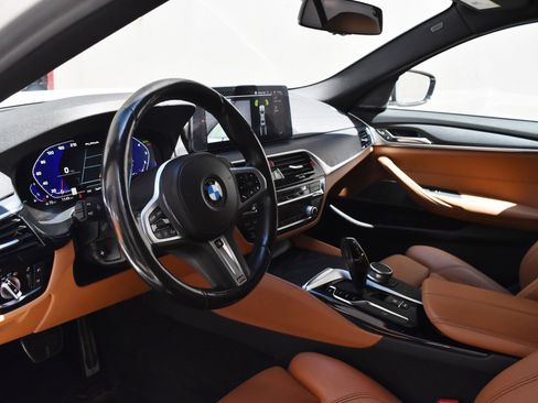 Used 2022 BMW 530i xDrive w/ M Sport Package AWD/4WD image 18