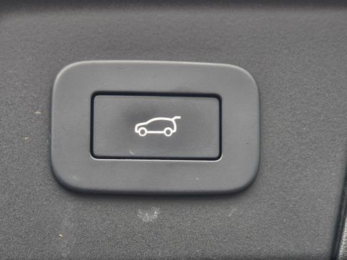 Used 2026 Land Rover Range Rover Velar Dynamic SE AWD/4WD image 24