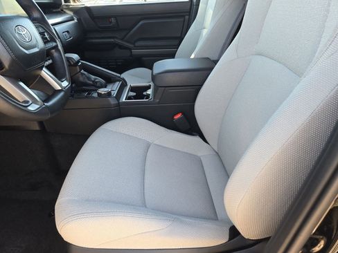 Used 2025 Toyota 4Runner SR5 image 16