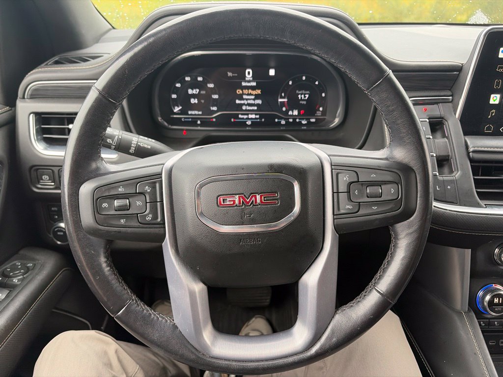 Used 2022 GMC Yukon SLT w/ SLT Luxury Package AWD/4WD image 10