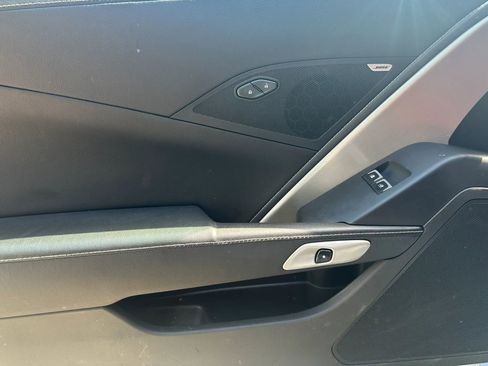 Used 2017 Chevrolet Corvette Grand Sport w/ Carbon Flash Badge Package RWD image 10