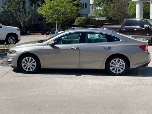 Used 2024 Chevrolet Malibu LT image 3
