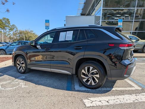 Certified 2025 Volkswagen Tiguan S image 4