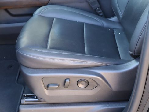Used 2024 GMC Sierra 1500 SLT RWD image 14