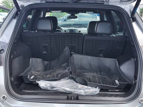 Used 2023 Chevrolet Equinox RS w/ LPO, Floor Liner Package AWD/4WD image 30