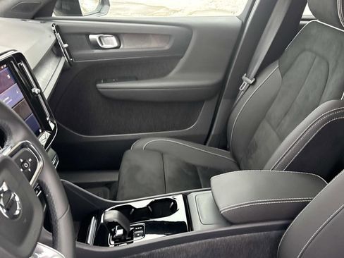 Certified 2024 Volvo C40 P8 Recharge Plus image 20