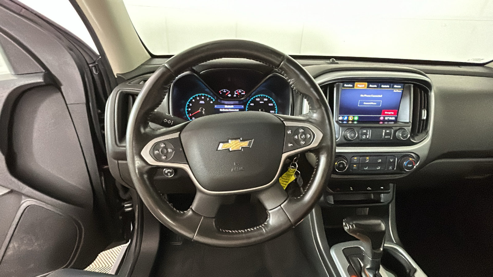 Used 2019 Chevrolet Colorado LT w/ LT Convenience Package AWD/4WD image 18
