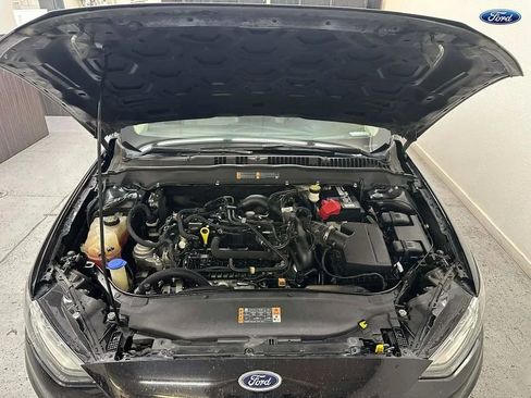 Used 2019 Ford Fusion SE w/ Equipment Group 151A image 26