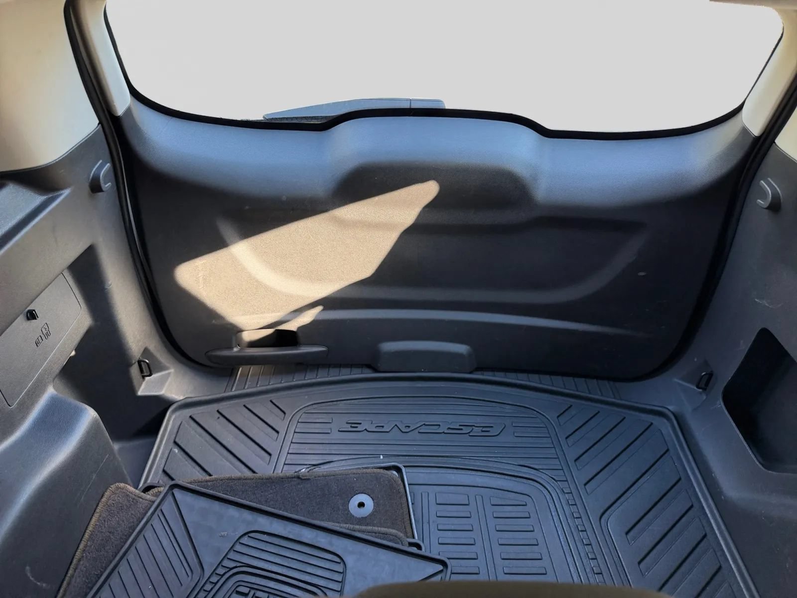 Used 2014 Ford Escape S FWD image 18
