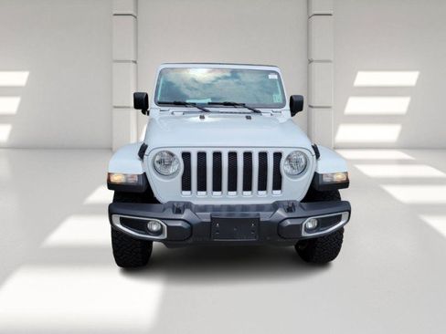 Used 2020 Jeep Wrangler Unlimited Sahara AWD/4WD image 2