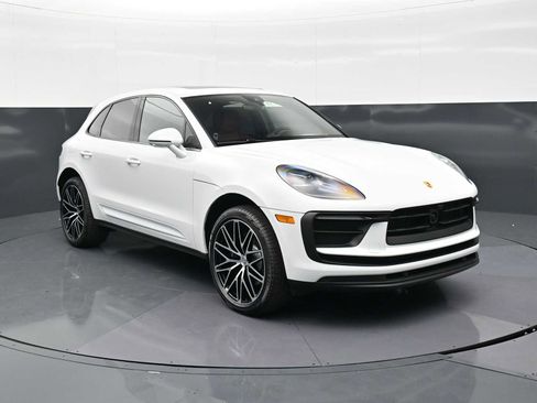 New 2026 Porsche Macan AWD/4WD image 28