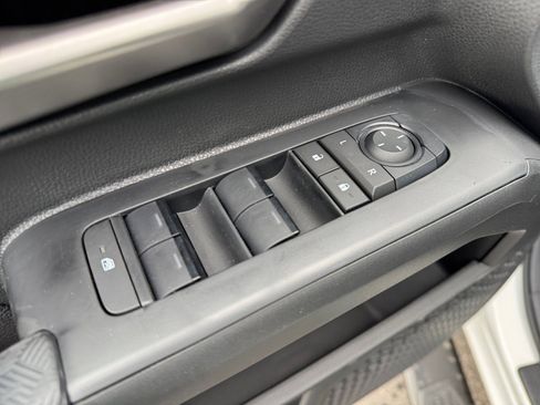 New 2025 Toyota Tacoma TRD Off-Road image 20