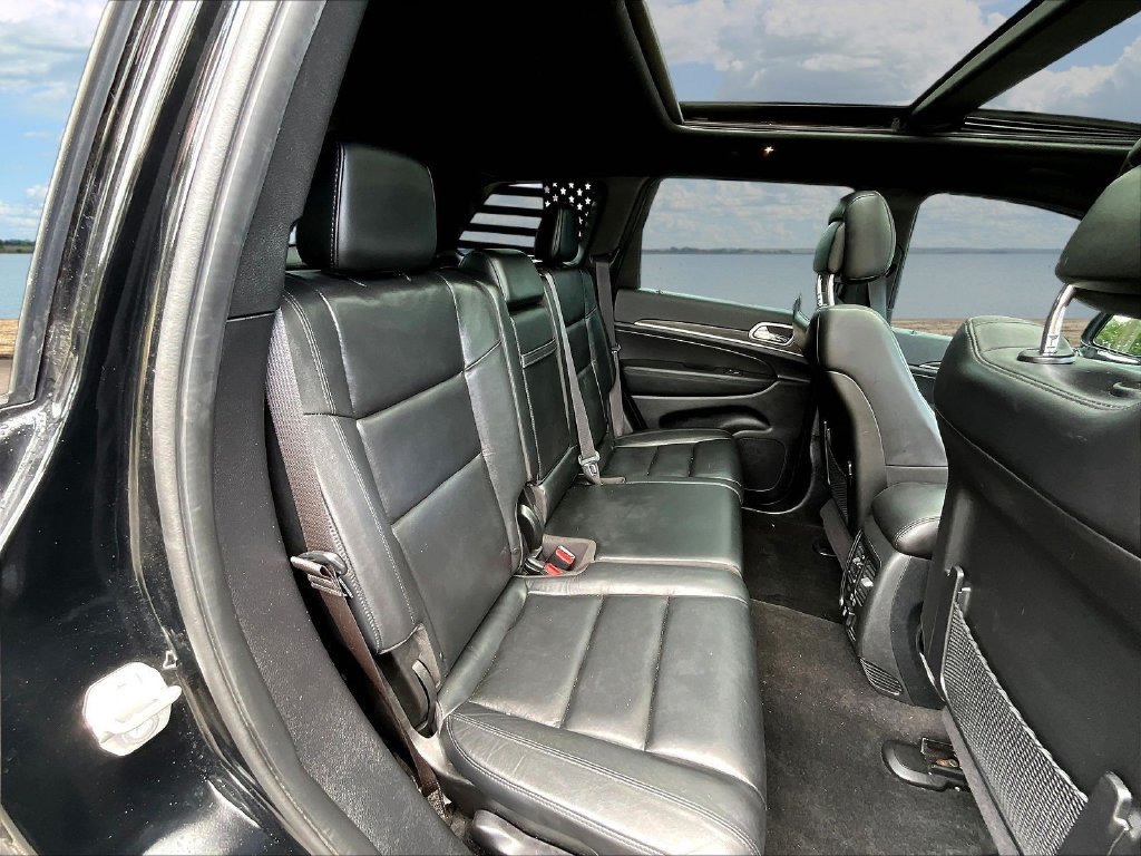 Used 2022 Jeep Grand Cherokee Limited RWD image 25