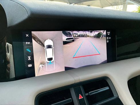 Used 2022 Porsche Taycan 4 Cross Turismo image 31