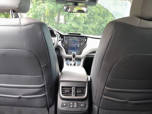 Used 2023 Subaru Outback Limited AWD/4WD image 32