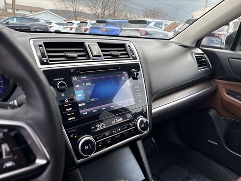 Used 2019 Subaru Outback 2.5i Touring image 22