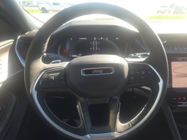 New 2027 Jeep Grand Cherokee Limited w/ Limited Altitude Package AWD/4WD image 10