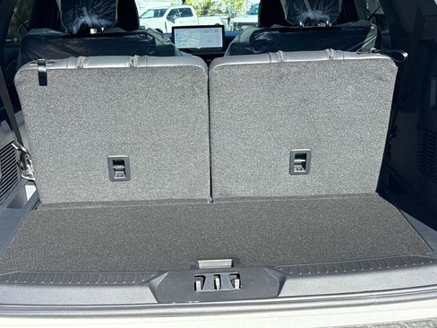 New 2026 Ford Explorer Tremor w/ Tremor Convenience Package image 21
