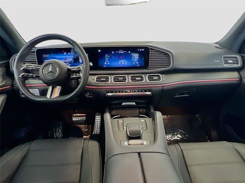 Used 2024 Mercedes-Benz GLS 450 4MATIC image 33