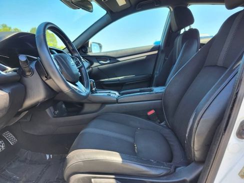Used 2020 Honda Civic Sport image 18