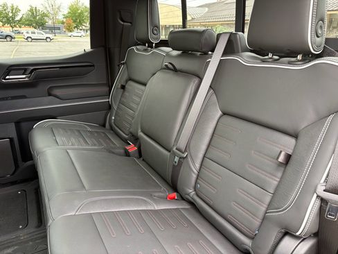 Used 2026 GMC Sierra 1500 AT4X w/ LPO, Black Badging Package AWD/4WD image 20