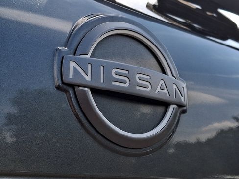 Used 2024 Nissan Rogue S AWD/4WD image 29