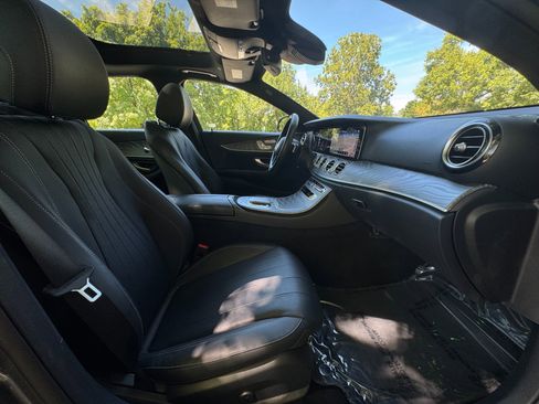 Used 2021 Mercedes-Benz E 350 4MATIC Sedan w/ Premium Package image 21