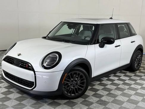 Used 2025 MINI Cooper S FWD image 1