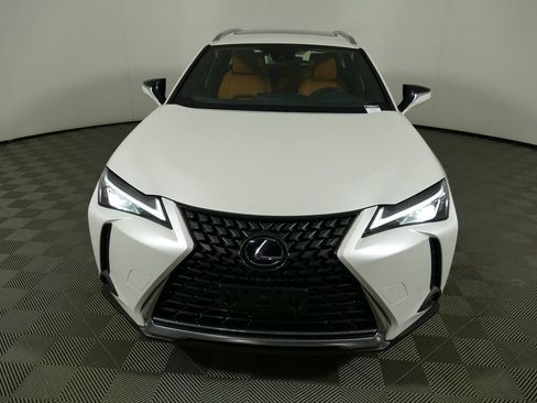 Used 2019 Lexus UX 250h w/ Premium Package AWD/4WD image 8