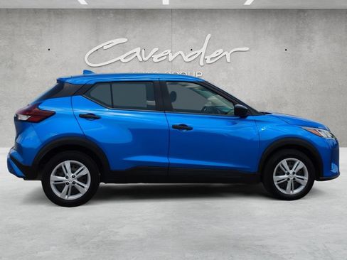 Used 2022 Nissan Kicks S FWD image 14