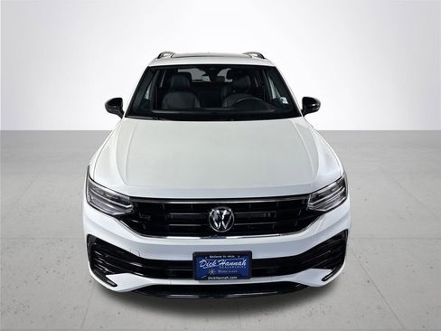 Certified 2023 Volkswagen Tiguan SE R-Line image 3