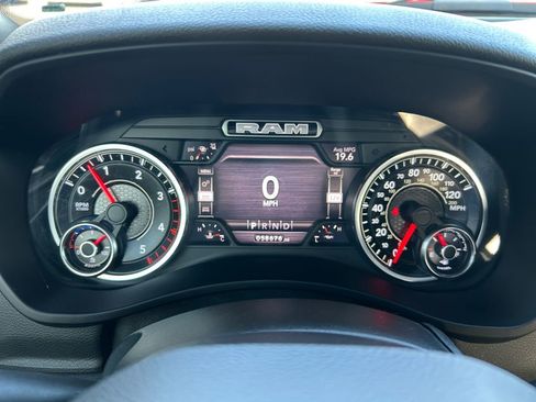 Used 2021 RAM 2500 Big Horn w/ Level B Equipment Group AWD/4WD image 14
